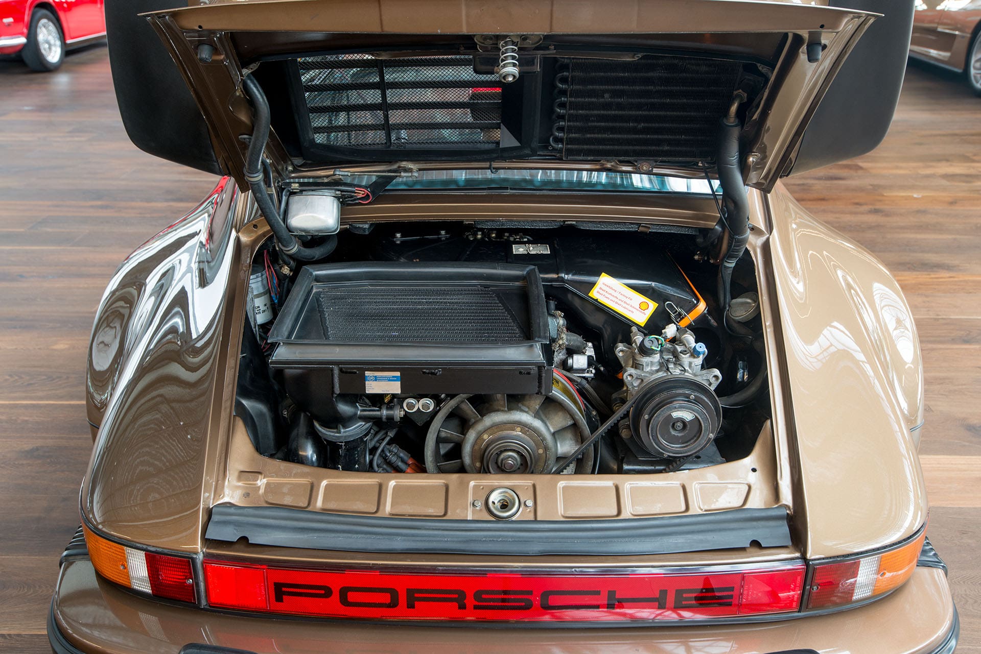 Porsche-930-Turbo-Brown-9-1.jpg