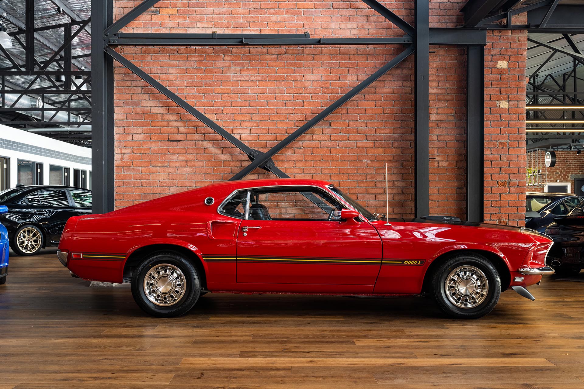 Ford Mustang Mach 1 Red (25) - Richmonds - Classic and Prestige Cars ...