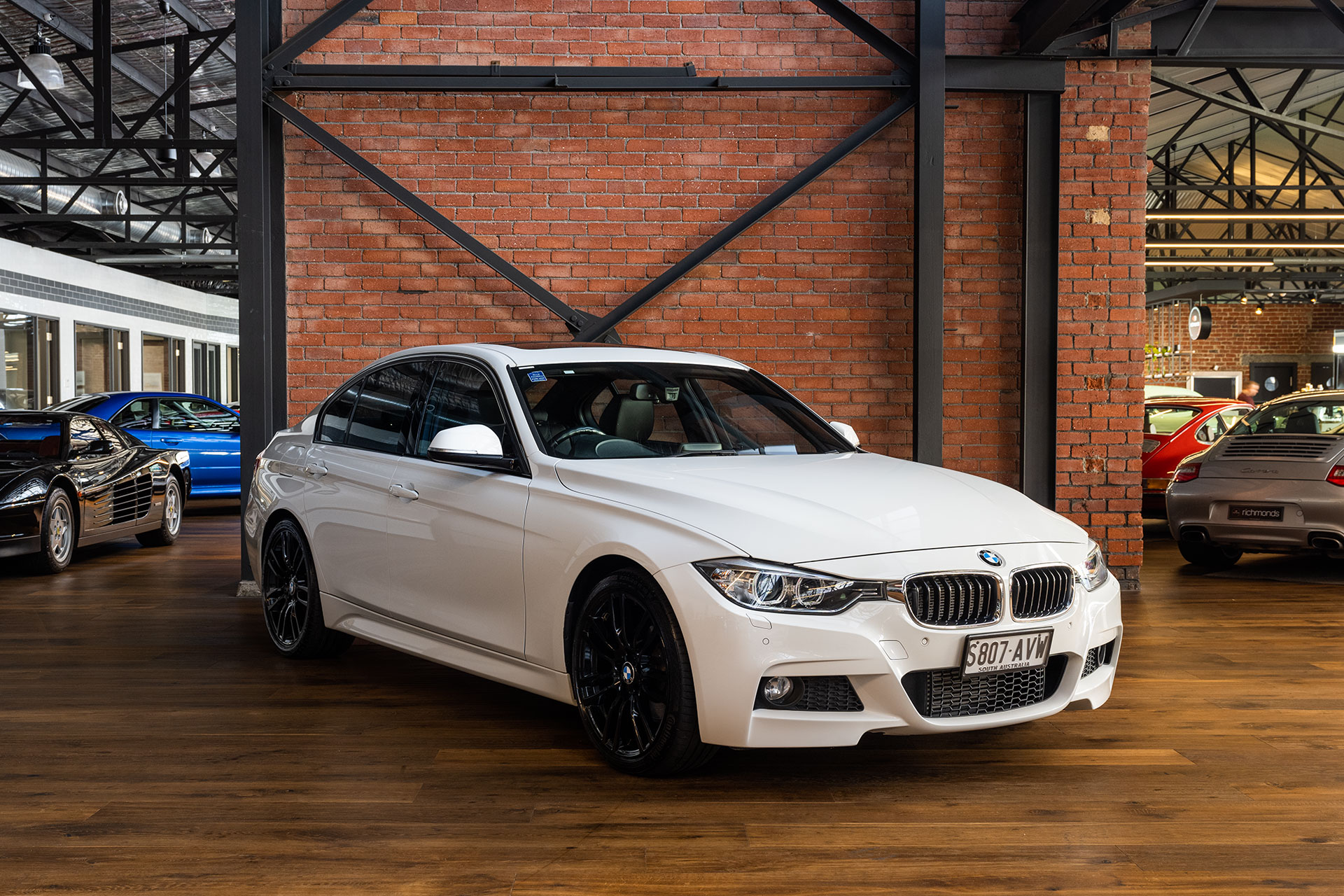 Đánh giá xe BMW 3 Series 320i 2013 một tuyệt tác thiết kế